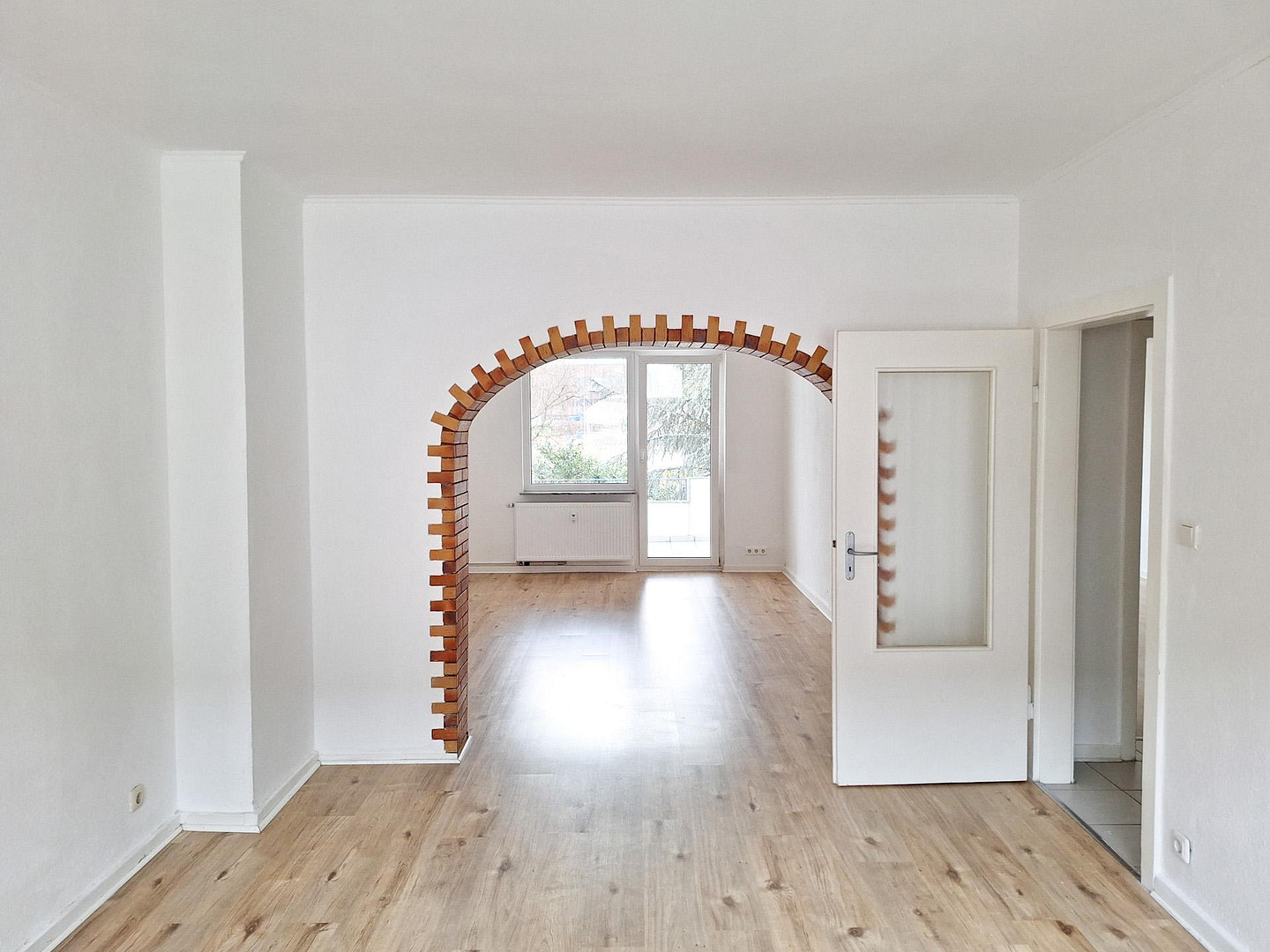 Sanierte 3,5 Zimmer-KDB Wohnung (ca. 70 qm) mit Einbauküche und Balkon / Holsterhausen – Bunsenstr. 77, 45145 Essen(Holsterhausen) – Vorschaubild 8