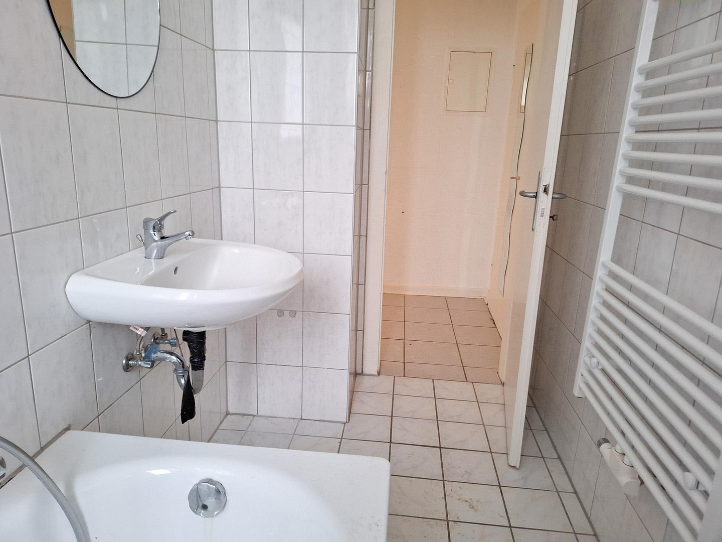 Sanierte 3,5 Zimmer-KDB Wohnung (ca. 70 qm) mit Einbauküche und Balkon / Holsterhausen – Bunsenstr. 77, 45145 Essen(Holsterhausen) – Vorschaubild 6