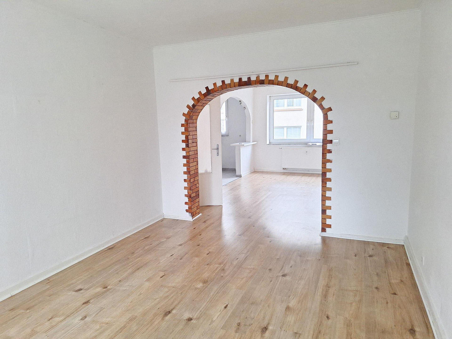 Sanierte 3,5 Zimmer-KDB Wohnung (ca. 70 qm) mit Einbauküche und Balkon / Holsterhausen – Bunsenstr. 77, 45145 Essen(Holsterhausen) – Vorschaubild 9