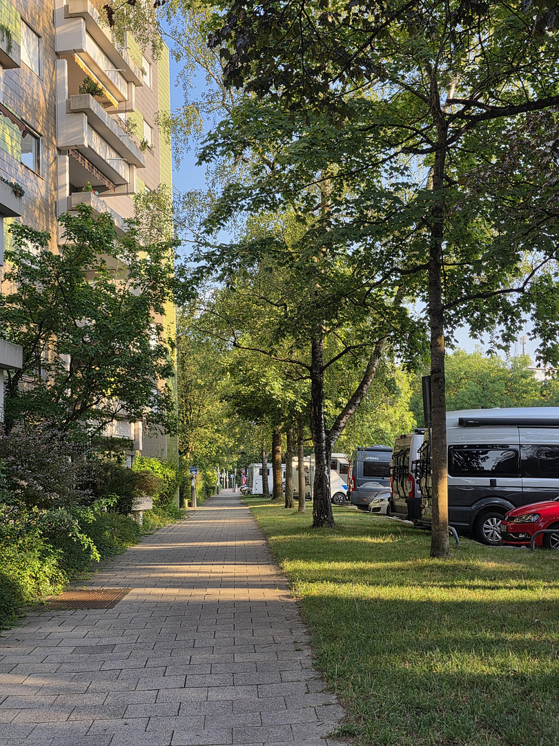TOP RENOVIERTE UND KOMPLETT EINGERICHTETE 2,5-ZIMMER WOHNUNG IN SCHWABING WEST - PROVISIONSFREI – 80797 München(Schwabing) – Vorschaubild 25