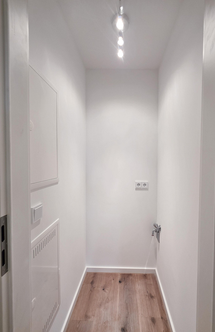 TOP RENOVIERTE UND KOMPLETT EINGERICHTETE 2,5-ZIMMER WOHNUNG IN SCHWABING WEST - PROVISIONSFREI – 80797 München(Schwabing) – Vorschaubild 18