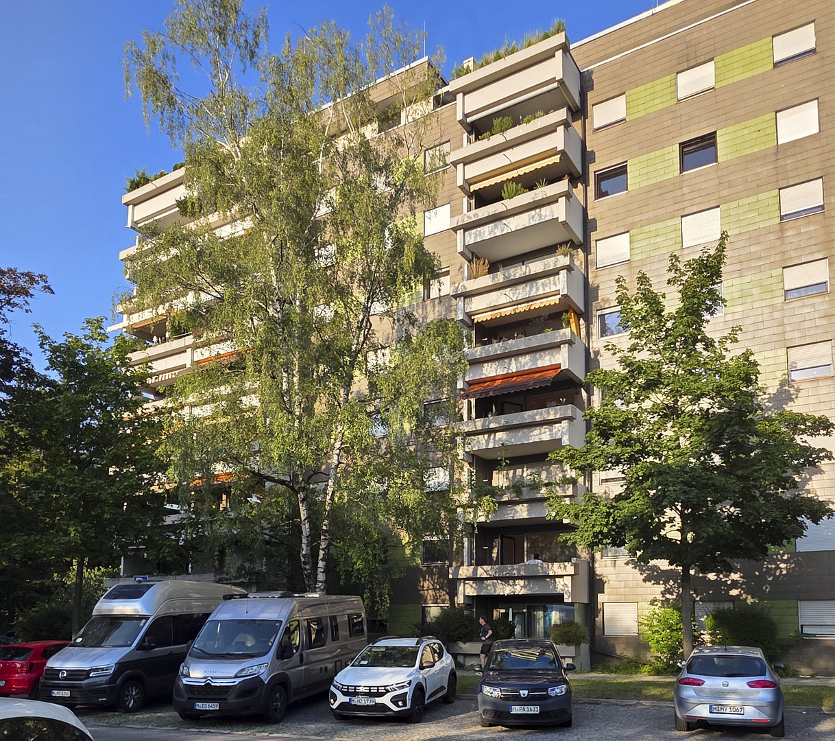 TOP RENOVIERTE UND KOMPLETT EINGERICHTETE 2,5-ZIMMER WOHNUNG IN SCHWABING WEST - PROVISIONSFREI – 80797 München(Schwabing) – Vorschaubild 23