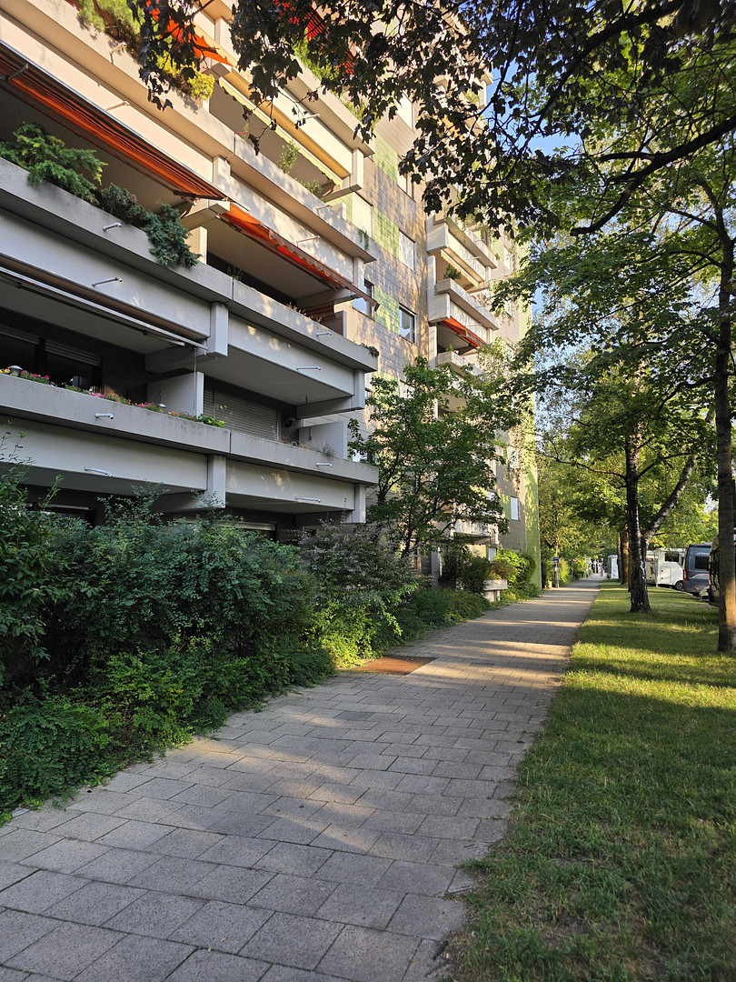 TOP RENOVIERTE UND KOMPLETT EINGERICHTETE 2,5-ZIMMER WOHNUNG IN SCHWABING WEST - PROVISIONSFREI – 80797 München(Schwabing) – Vorschaubild 24