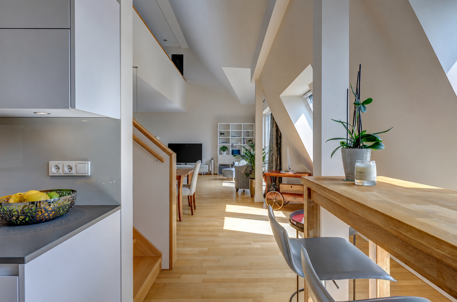 Über den Dächern von Schmargendorf – großzügige Maisonettewohnung mit Galerie & Dachterrasse – 14193 Berlin(Schmargendorf) – Vorschaubild 7