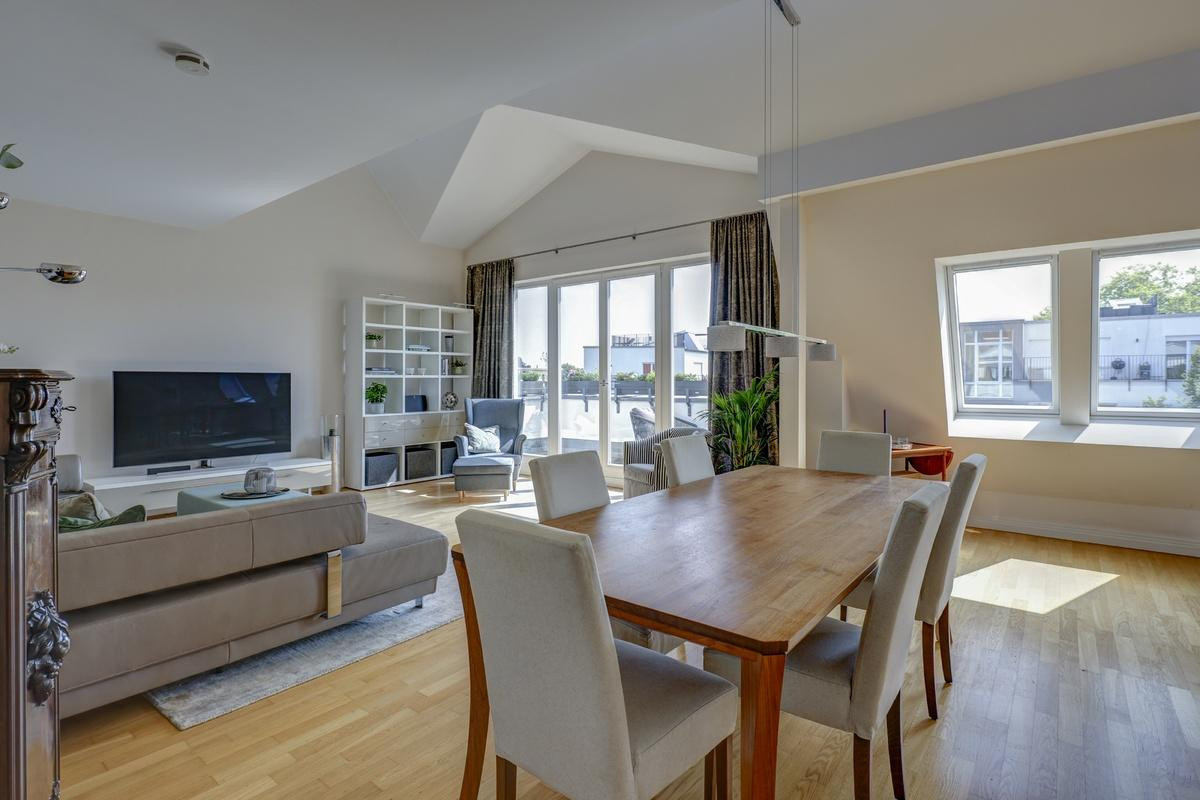 Über den Dächern von Schmargendorf – großzügige Maisonettewohnung mit Galerie & Dachterrasse – 14193 Berlin(Schmargendorf) – Vorschaubild 2