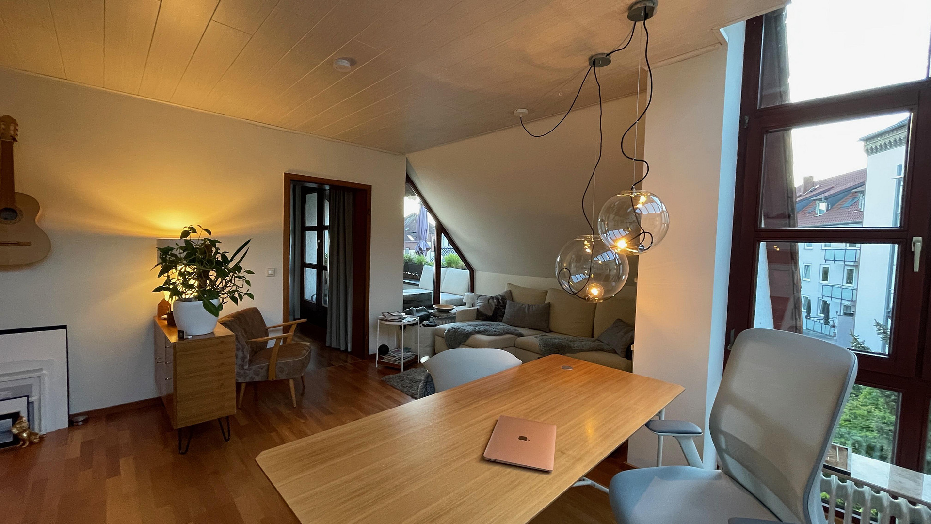 Lichtdurchflutetes Wohlfühl-Zuhause in Braunschweigs Herzen zum Einziehen, Durchatmen und Ankommen – 38102 Braunschweig – Vorschaubild 5