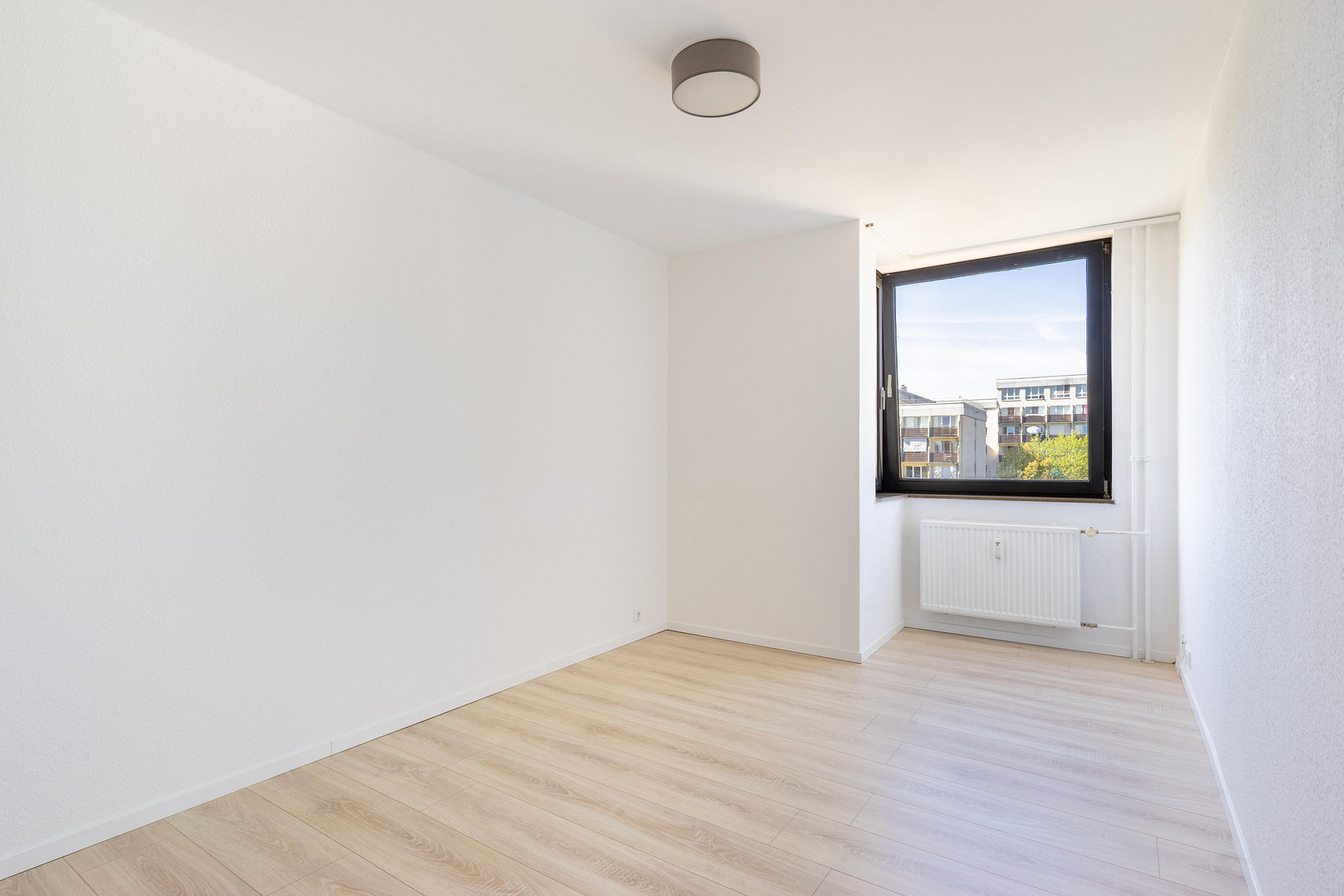 Apartment+Stellplatz Mainz: Kapitalanlage, Eltern & Selbstnutzer – LEER & PROVISIONSFREI!