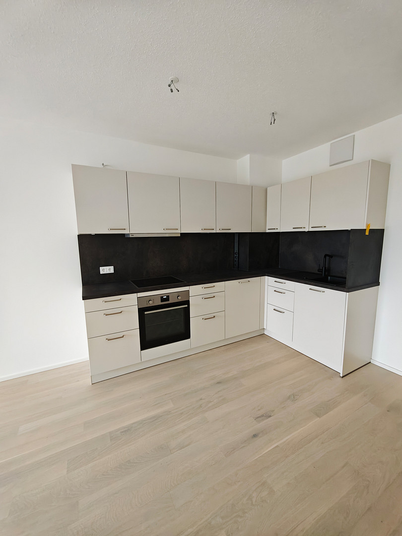 2 Zi-Wohnung Erstbezug ab 1.11. fußläufig 8 min zu U-und S-Bahn – Foto 2