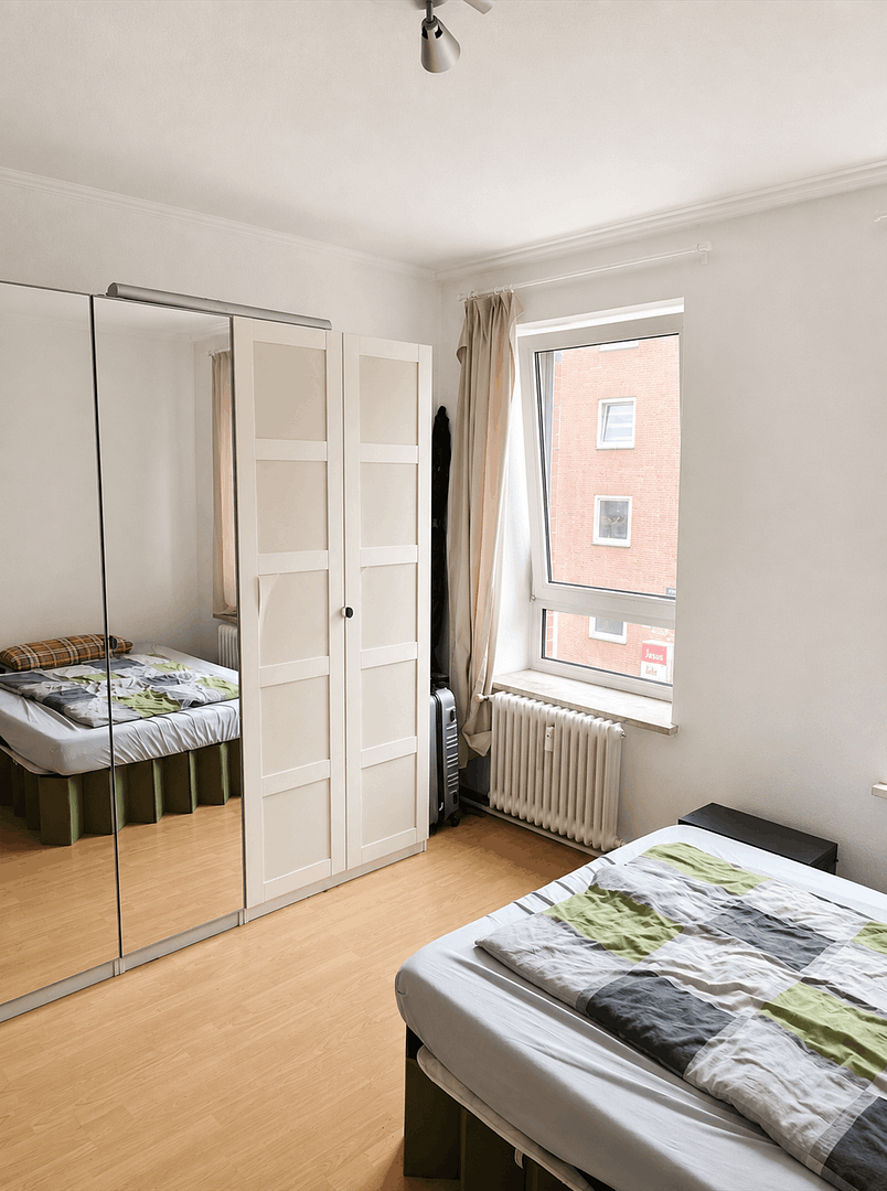 Sonnige, ruhige 2-Zimmer-Altbauwohnung zentral in Kiel – 24114 Kiel(Südfriedhof) – Vorschaubild 15