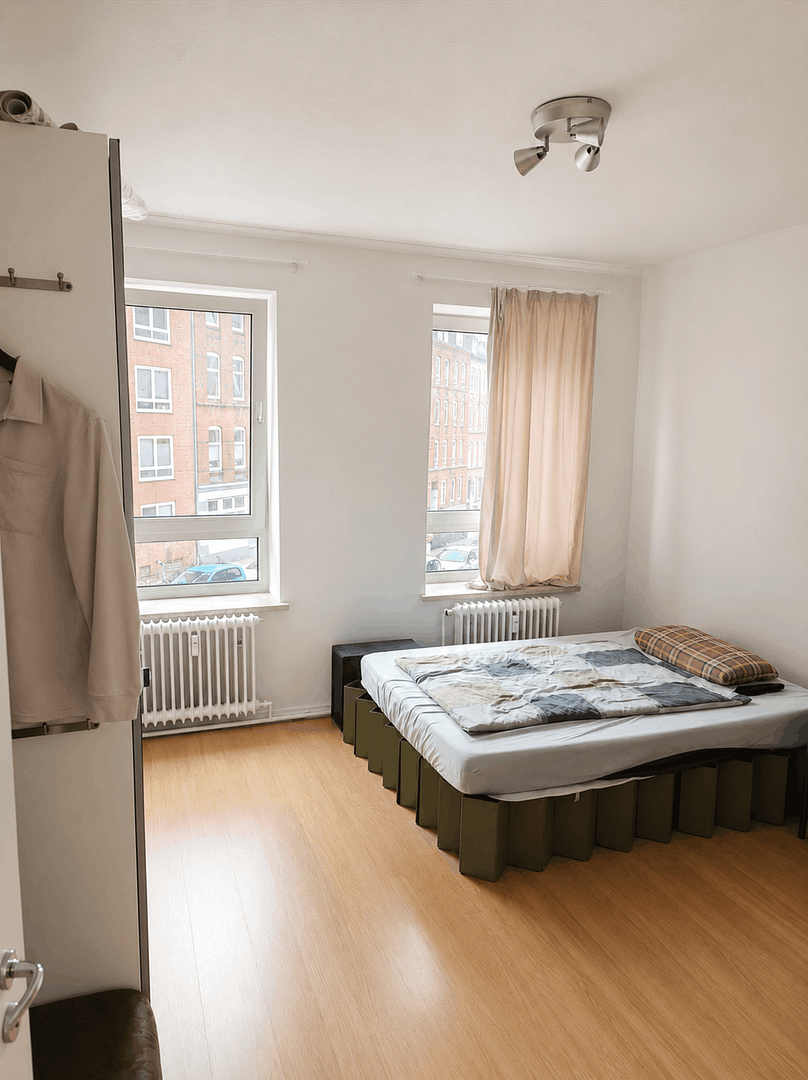 Sonnige, ruhige 2-Zimmer-Altbauwohnung zentral in Kiel – 24114 Kiel(Südfriedhof) – Vorschaubild 16