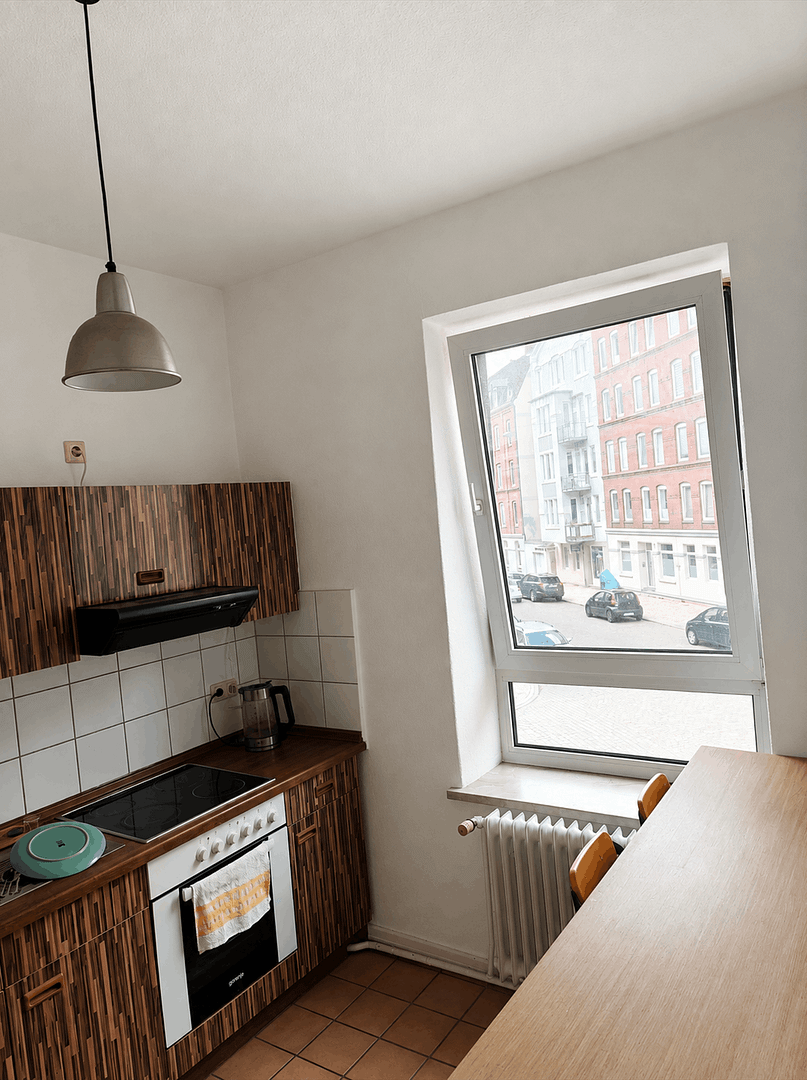 Sonnige, ruhige 2-Zimmer-Altbauwohnung zentral in Kiel – 24114 Kiel(Südfriedhof) – Vorschaubild 12