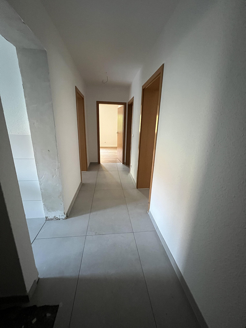 Frisch renovierte 4-Zi-Wohnung in Kornwestheim – 70806 Kornwestheim – Vorschaubild 6