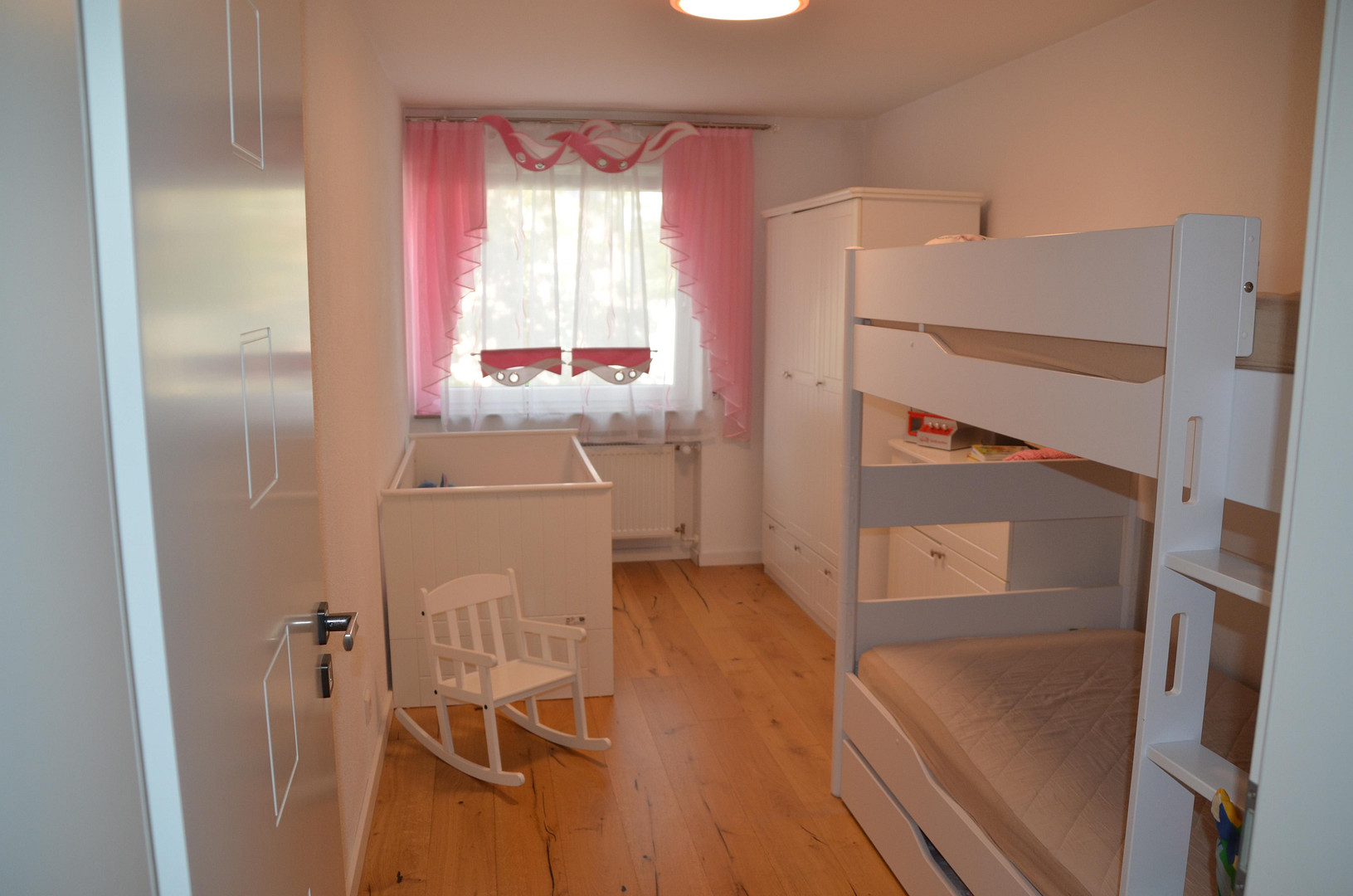 Provisionsfrei: Großzügige 4-Zimmer-Wohnung mit Balkon & Stellplatz in Neu-Ulm-Ludwigsfeld – 89231 Neu-Ulm(Ludwigsfeld) – Vorschaubild 7