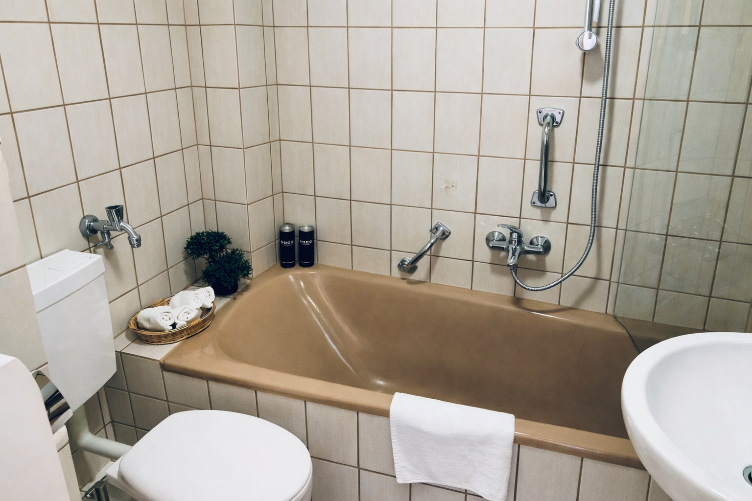 Provisionsfrei: Möbliertes Apartment mit Loggia im Heusteigviertel – Immenhofer Straße 1, 70180 Stuttgart(Süd) – Vorschaubild 11