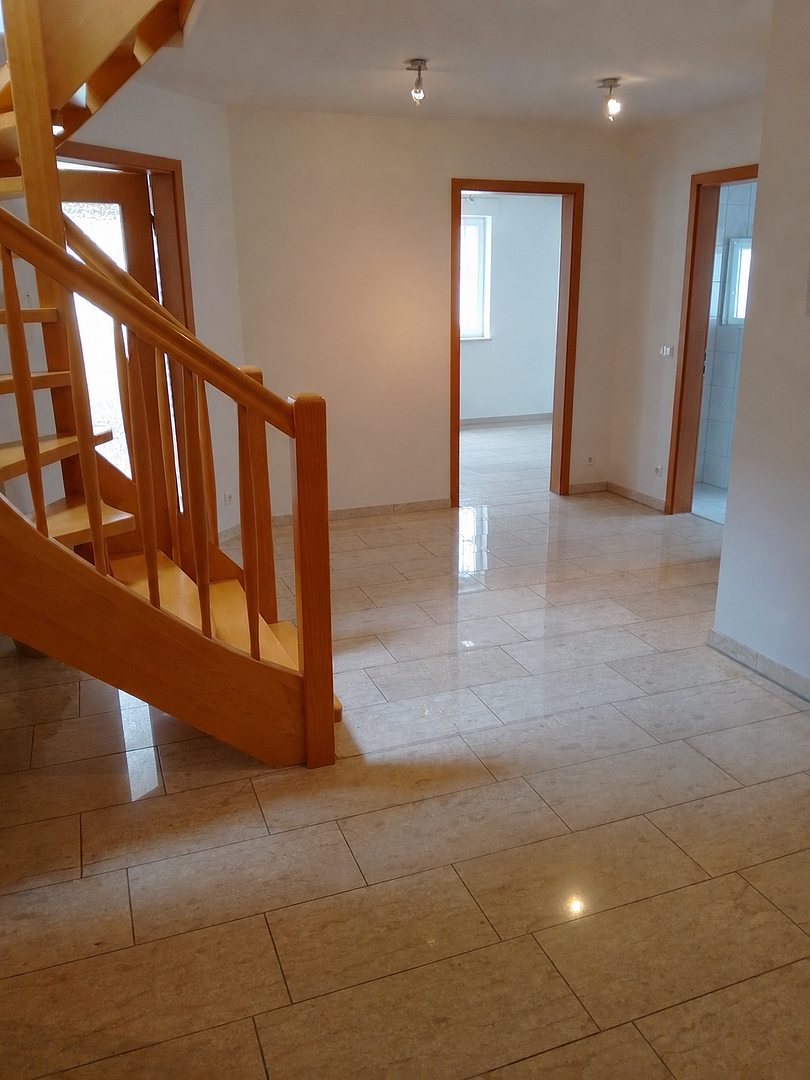 Familien-Maisonette in Stadtfeld Ost: 160 m², 5,5 Zimmer, Balkon & 2 Bäder – Sickingenstraße 5, 39108 Magdeburg(Stadtfeld) – Vorschaubild 2