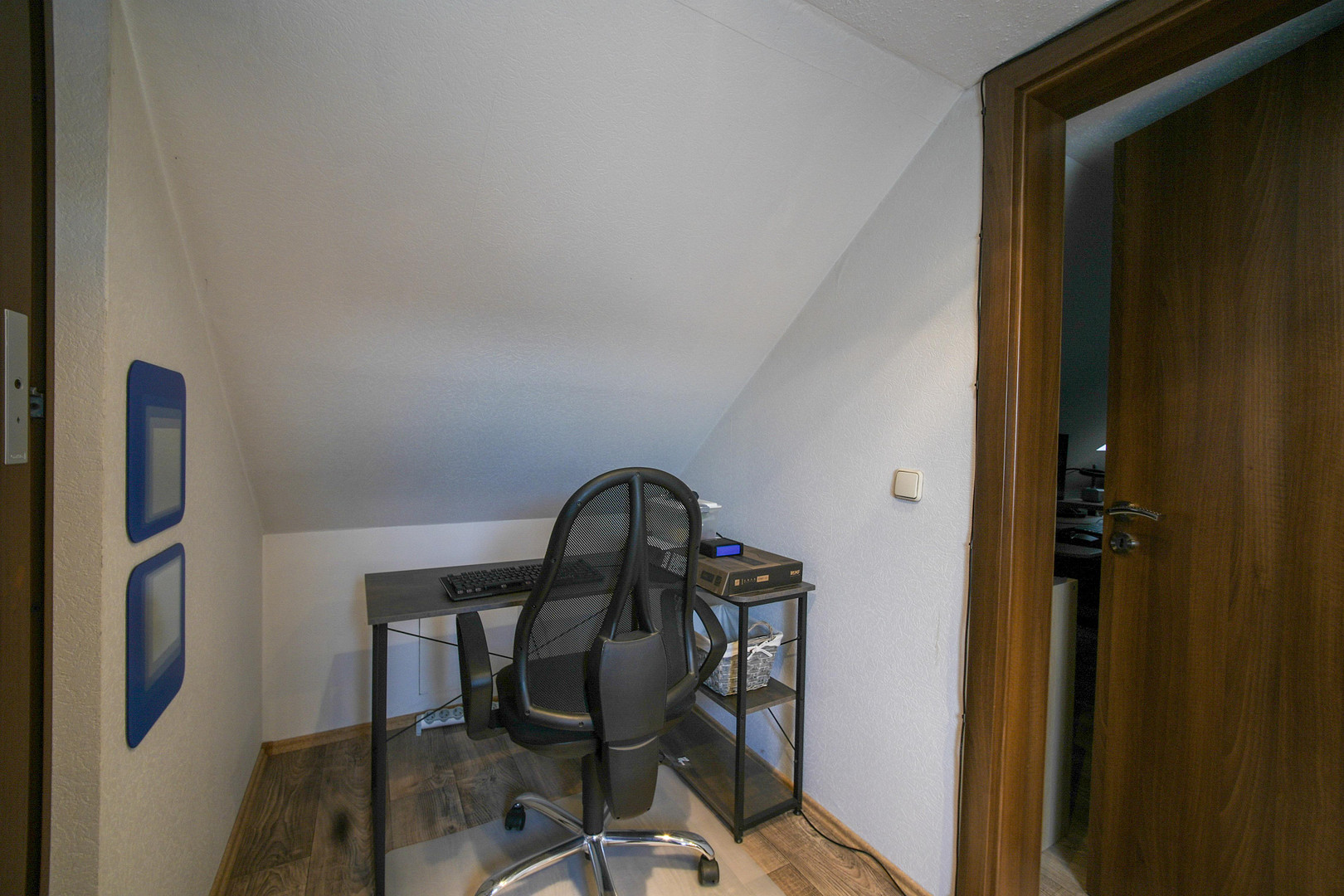 Außergewöhnliche 2-Zimmer-Dachgeschosswohnung mit Kamin, Vollbad, Balkon & ausgebautem Dachboden – 59514 Welver – Vorschaubild 20