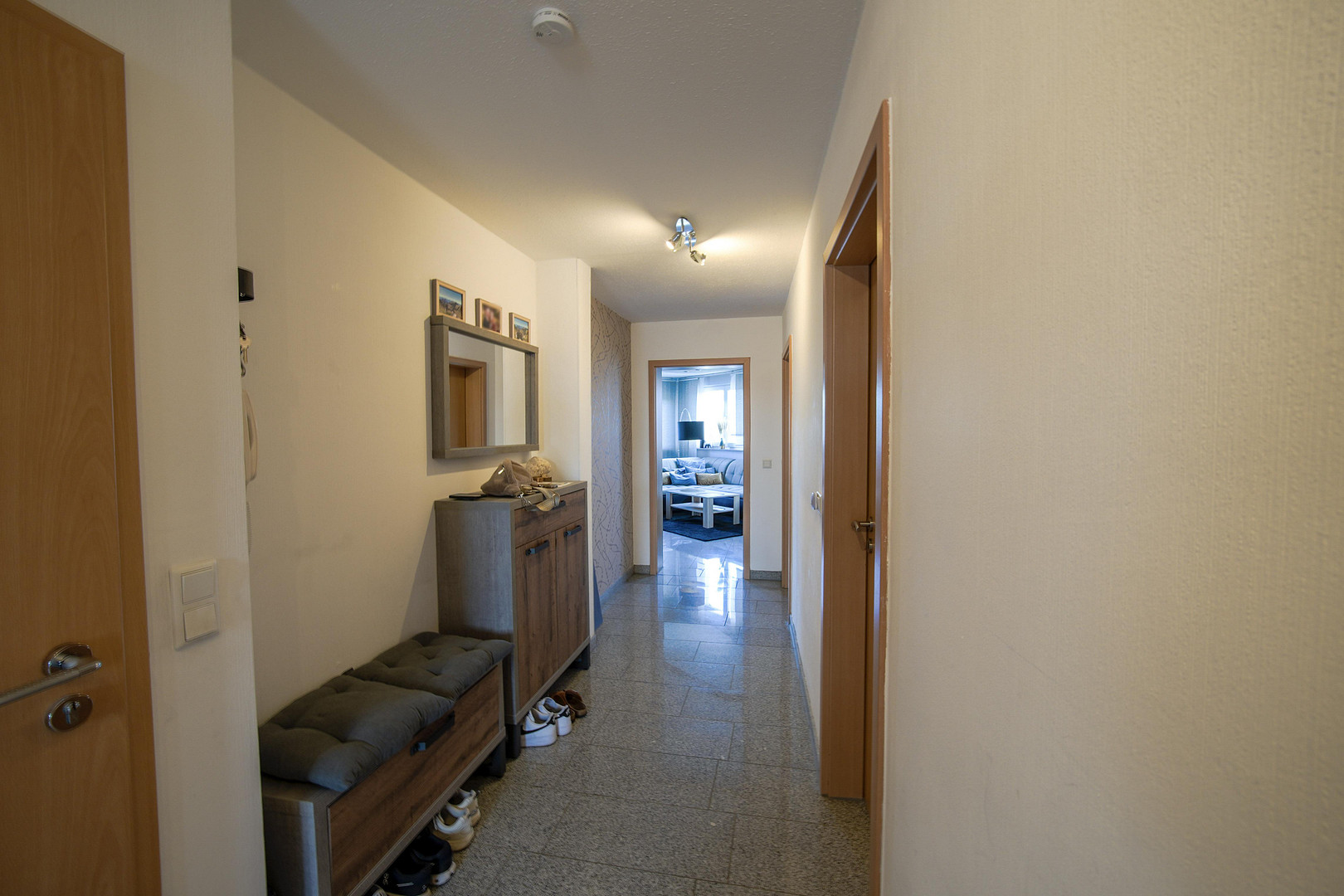 Außergewöhnliche 2-Zimmer-Dachgeschosswohnung mit Kamin, Vollbad, Balkon & ausgebautem Dachboden – 59514 Welver – Vorschaubild 18