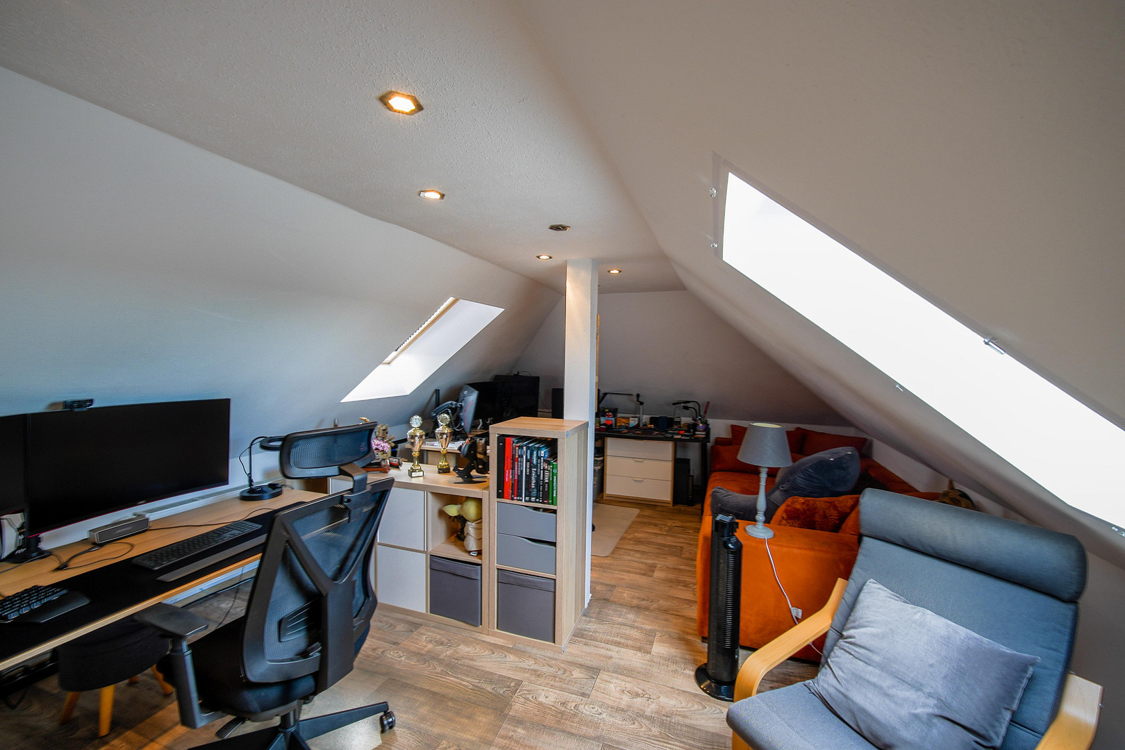 Außergewöhnliche 2-Zimmer-Dachgeschosswohnung mit Kamin, Vollbad, Balkon & ausgebautem Dachboden – 59514 Welver – Vorschaubild 21