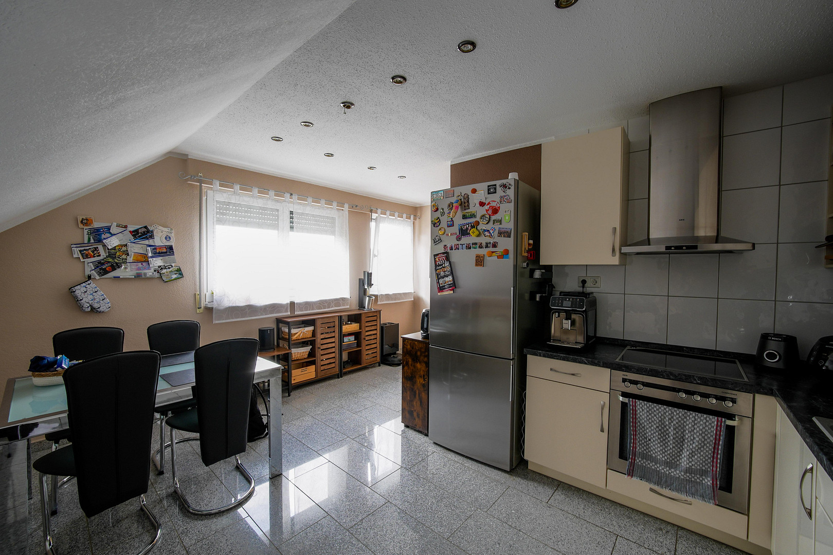 Außergewöhnliche 2-Zimmer-Dachgeschosswohnung mit Kamin, Vollbad, Balkon & ausgebautem Dachboden – 59514 Welver – Vorschaubild 16