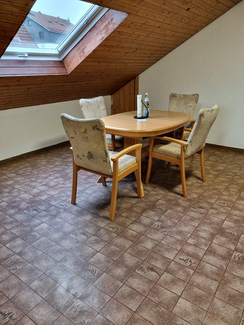 Gemütliche Dachgeschosswohnung – 73434 Aalen(Hofherrnweiler) – Vorschaubild 2