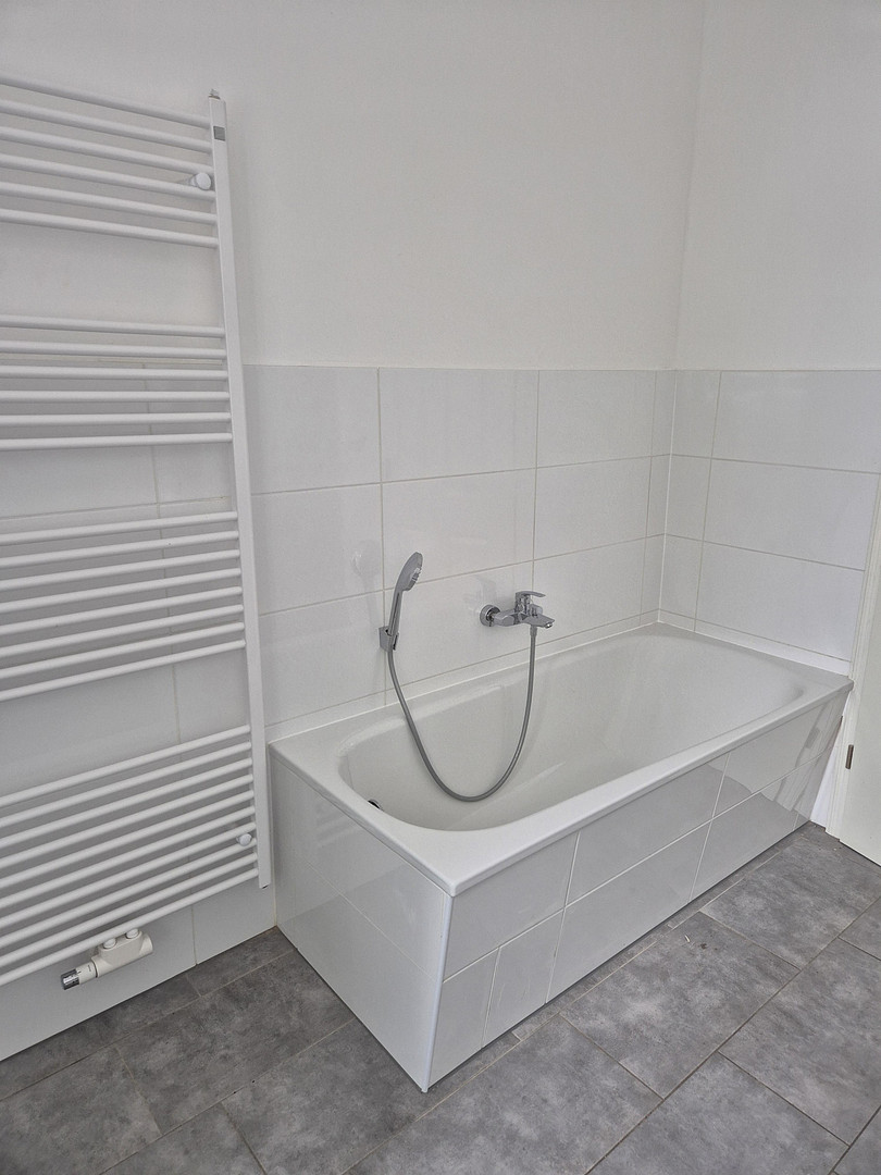 Erstbezug nach Sanierung – Stilvolle 4-Zimmer-Altbauwohnung mit 126 m² – Am Wasserturm 30, 3238 Finsterwalde – Vorschaubild 11