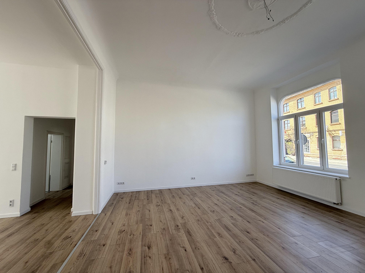 Erstbezug nach Sanierung – Stilvolle 4-Zimmer-Altbauwohnung mit 126 m² – Am Wasserturm 30, 3238 Finsterwalde – Vorschaubild 5