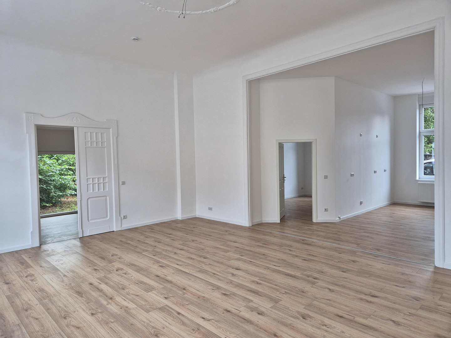 Erstbezug nach Sanierung – Stilvolle 4-Zimmer-Altbauwohnung mit 126 m² – Am Wasserturm 30, 3238 Finsterwalde – Vorschaubild 4