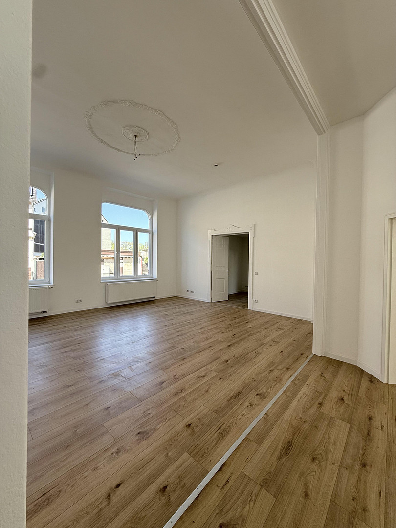 Erstbezug nach Sanierung – Stilvolle 4-Zimmer-Altbauwohnung mit 126 m² – Am Wasserturm 30, 3238 Finsterwalde – Vorschaubild 6