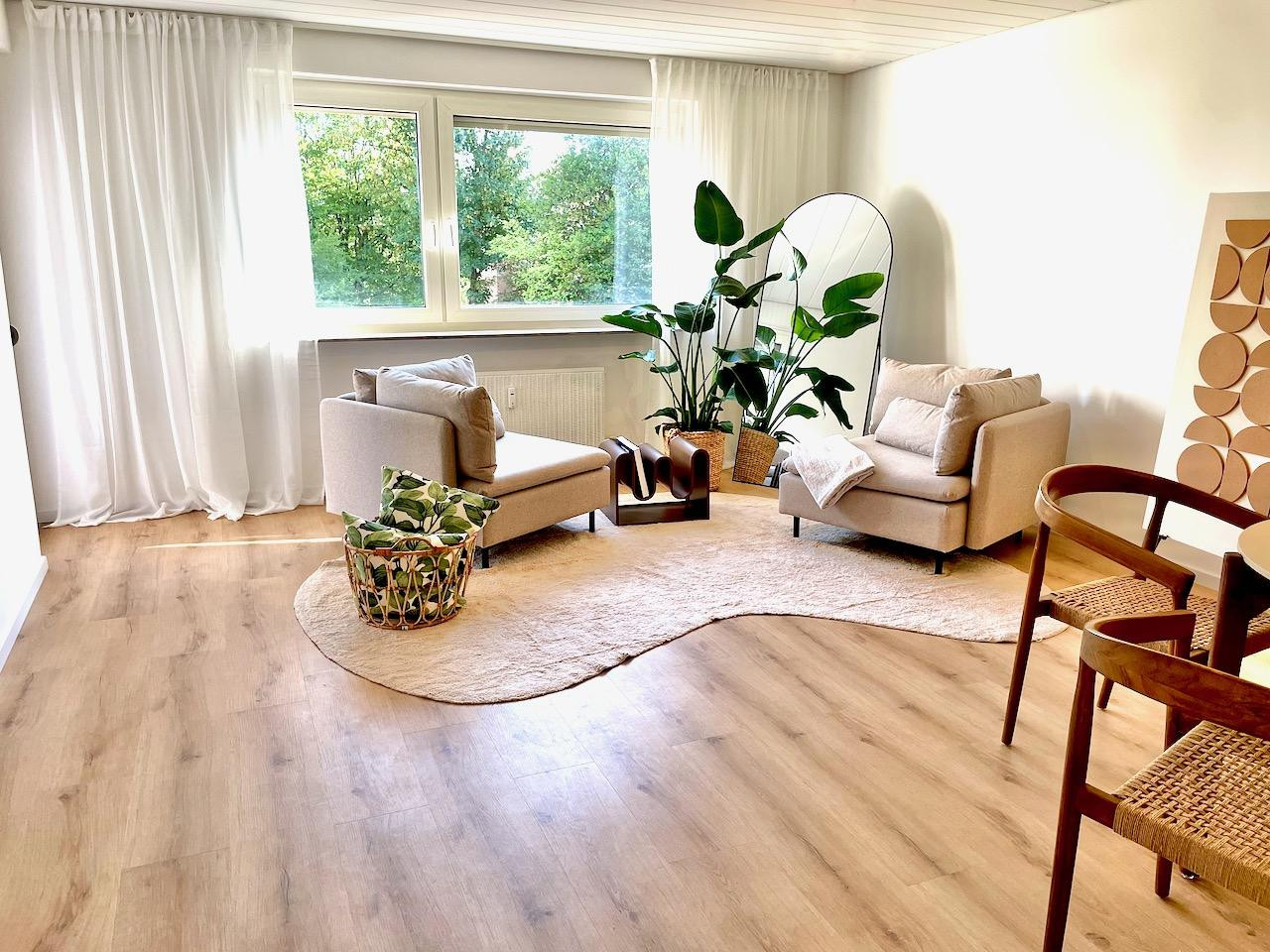 HELLE, MODERNISIERTE UND LICHTDURCHFLUTETE 3-ZIMMER-WOHNUNG MIT SÜDBALKON IN BÖBLINGEN-DAGERSHEIM