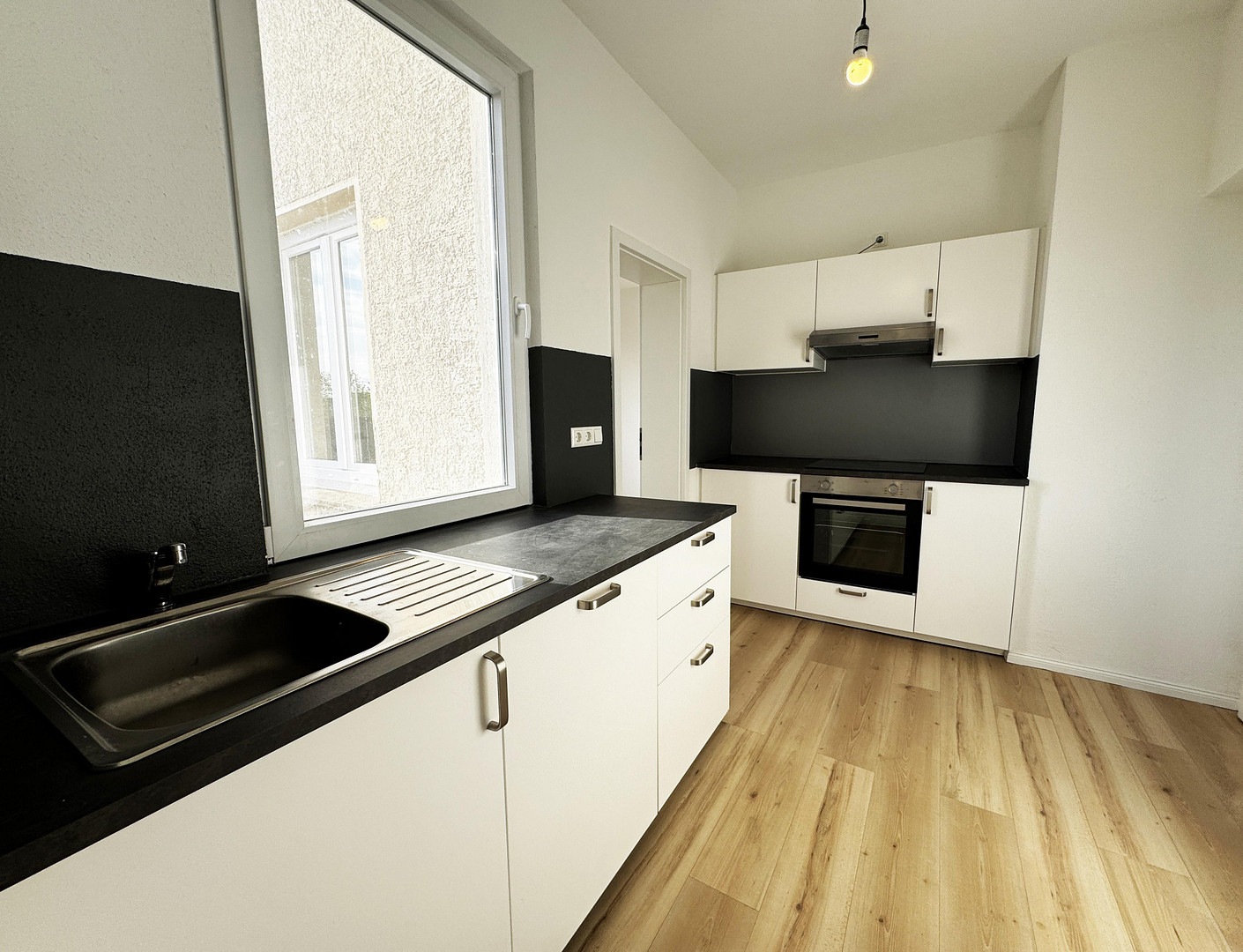 Erstbezug nach Sanierung - Neuer Boden/Küche/Bad/Fenster - Zentrale Lage in Heilbronn – 74072 Heilbronn – Vorschaubild 5