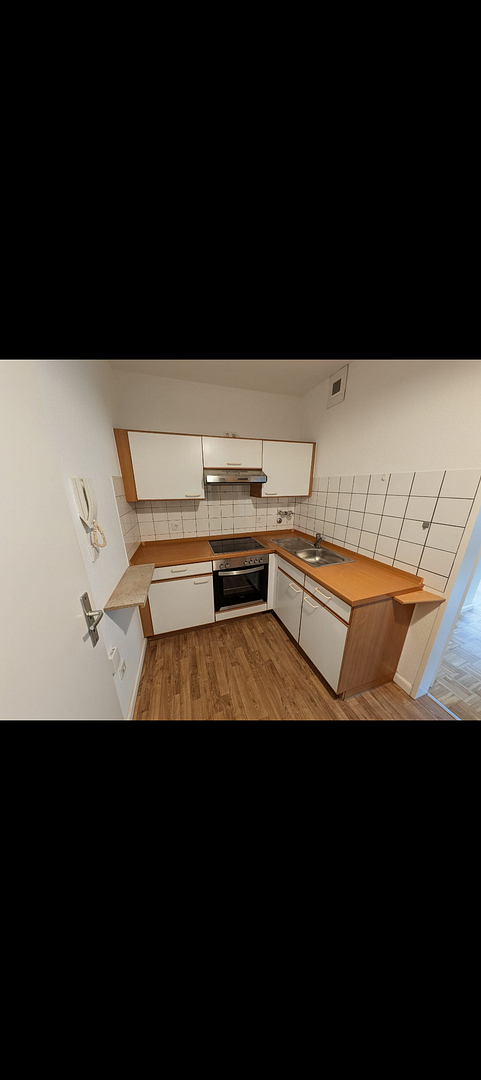 ​Helle 1-Zimmer-Wohnung mit Balkon nahe Altstadt Buxtehude – Gebrüder-Grimm-Weg 1, 21614 Buxtehude – Vorschaubild 2