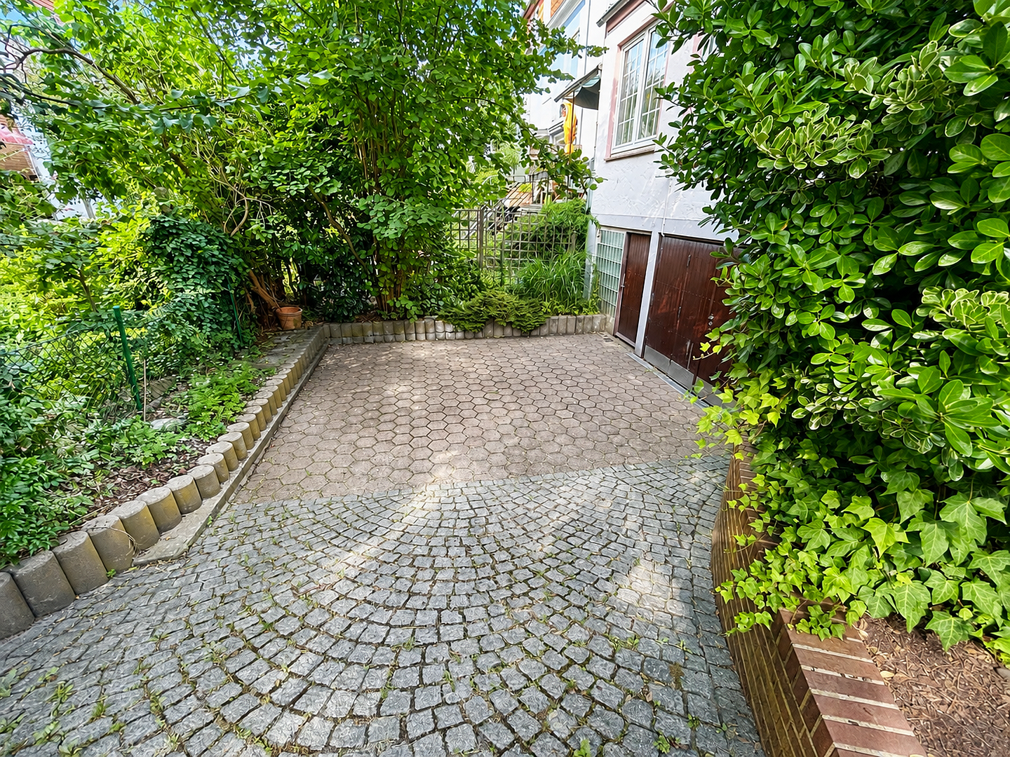 Reihenendhaus mit Balkon und Garage in beliebter Lage ! – Liebensteiner Straße 2, 28205 Bremen(Östliche Vorstadt) – Vorschaubild 4