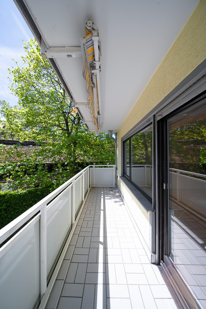 Frisch saniert & bezugsbereit: Helle 3 Zimmer mit Balkon in Wiesbaden-Biebrich – 65203 Wiesbaden – Vorschaubild 4