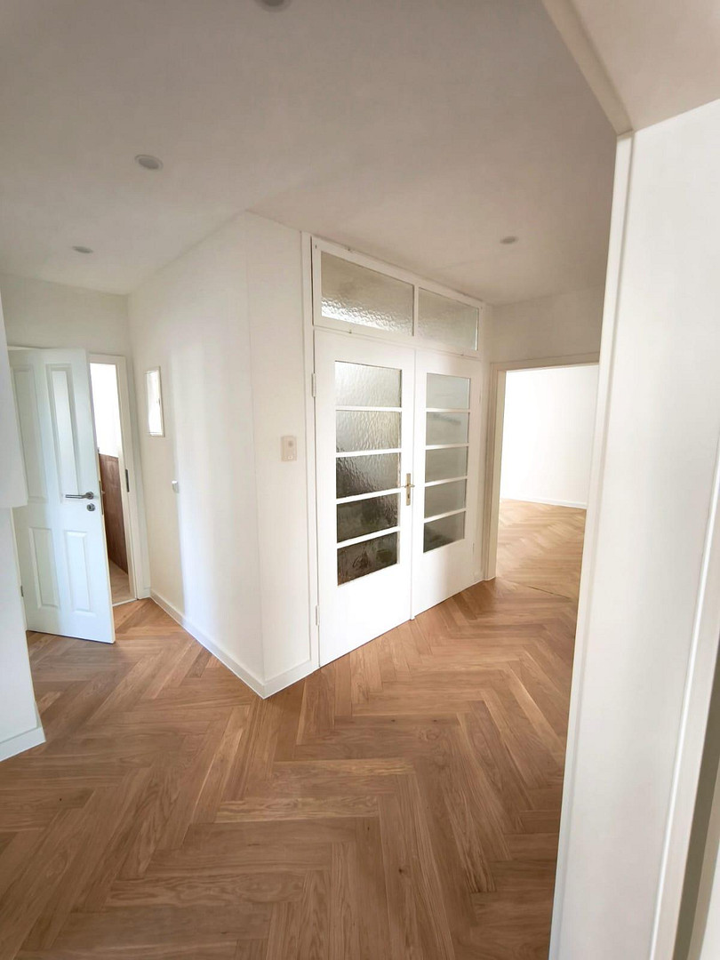 Top-Lage & Erstbezug-Standard: modernisierte 4-Zimmer-Wohnung (4 +1 Zimmer) – 70193 Stuttgart(West) – Vorschaubild 11