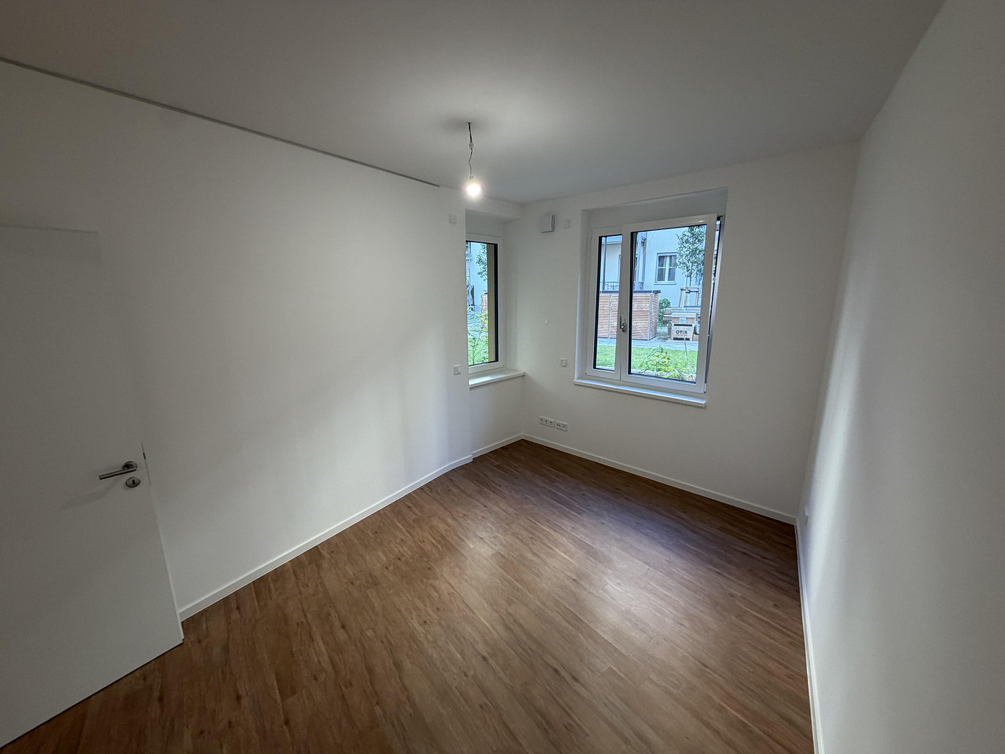 Erstbezug 2-Zimmer-Neubauwohnung | Terrasse, Einbauküche, Keller – Foto 3