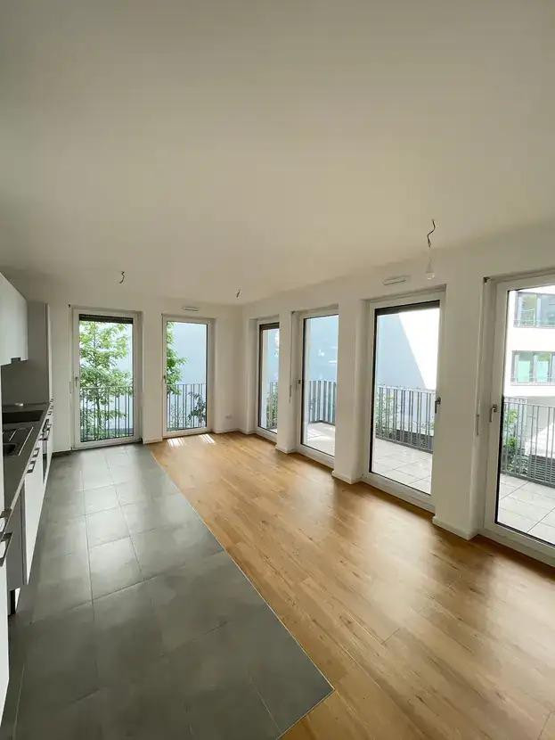 2-Zimmer-Terrassenwohnung Frankfurt Innenhof – 60329 Frankfurt am Main(Bahnhofsviertel) – Vorschaubild 3