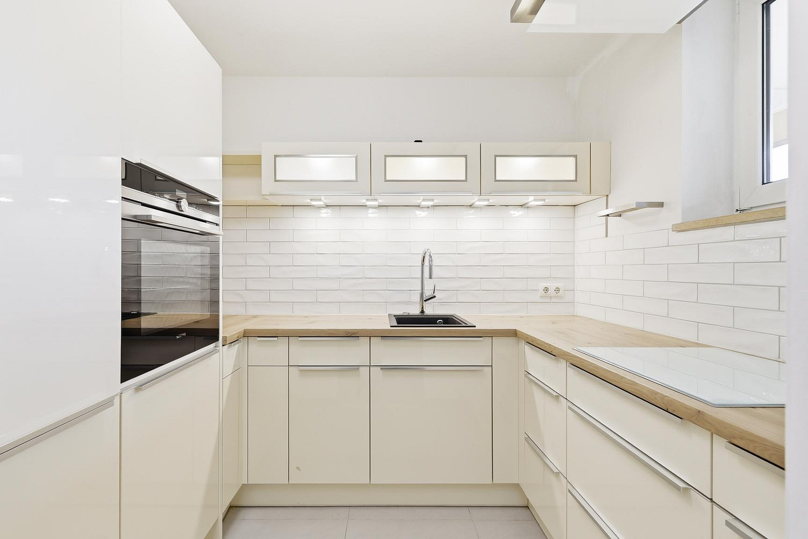 Helle 2,5-Zimmer-Wohnung mit großem Südwestbalkon und EBK – 81241 München(Pasing) – Vorschaubild 2