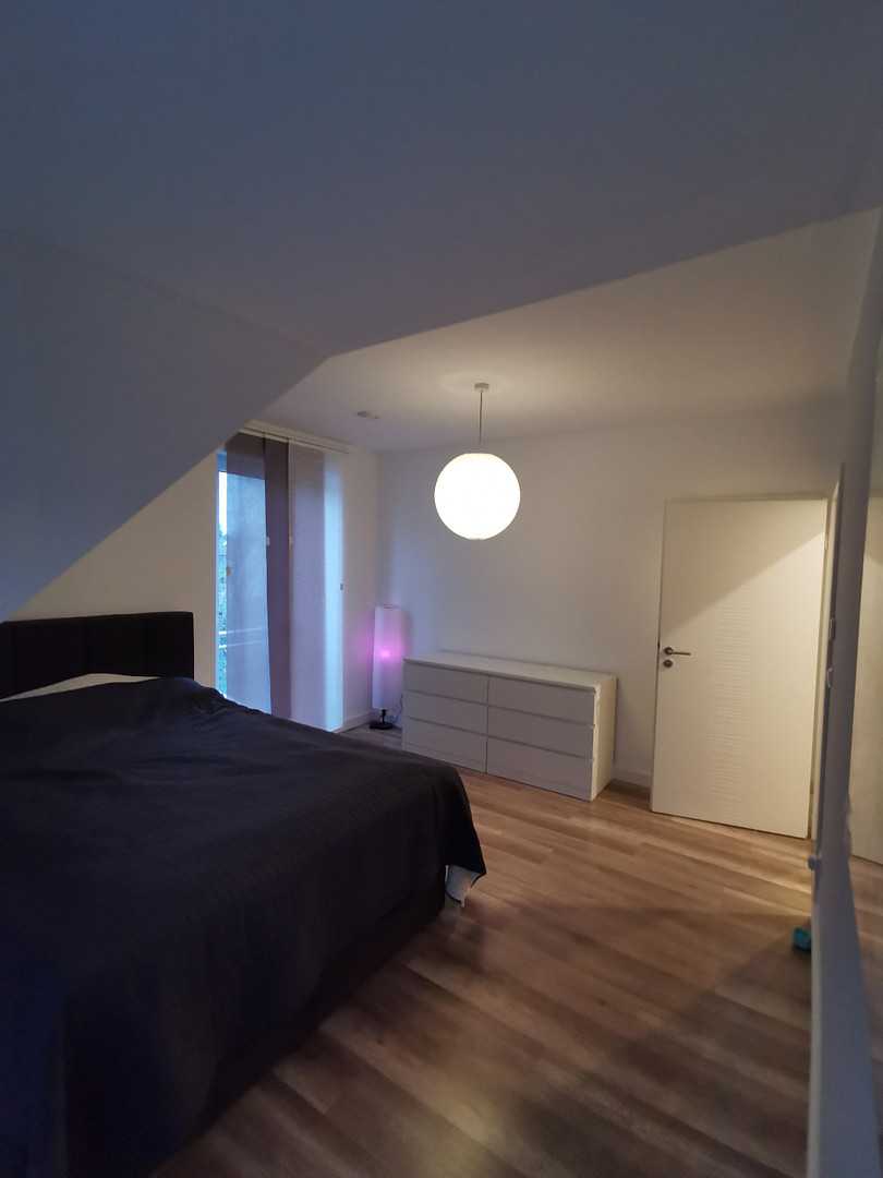 Geräumige, möblierte Doppelhaushälfte mit Garten, Pool und Kamin in ruhiger Lage - HH-Eidelstedt – 22523 Hamburg(Eidelstedt) – Vorschaubild 15