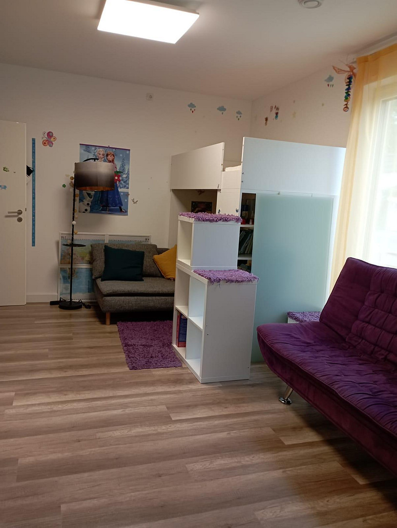 Geräumige, möblierte Doppelhaushälfte mit Garten, Pool und Kamin in ruhiger Lage - HH-Eidelstedt – 22523 Hamburg(Eidelstedt) – Vorschaubild 17