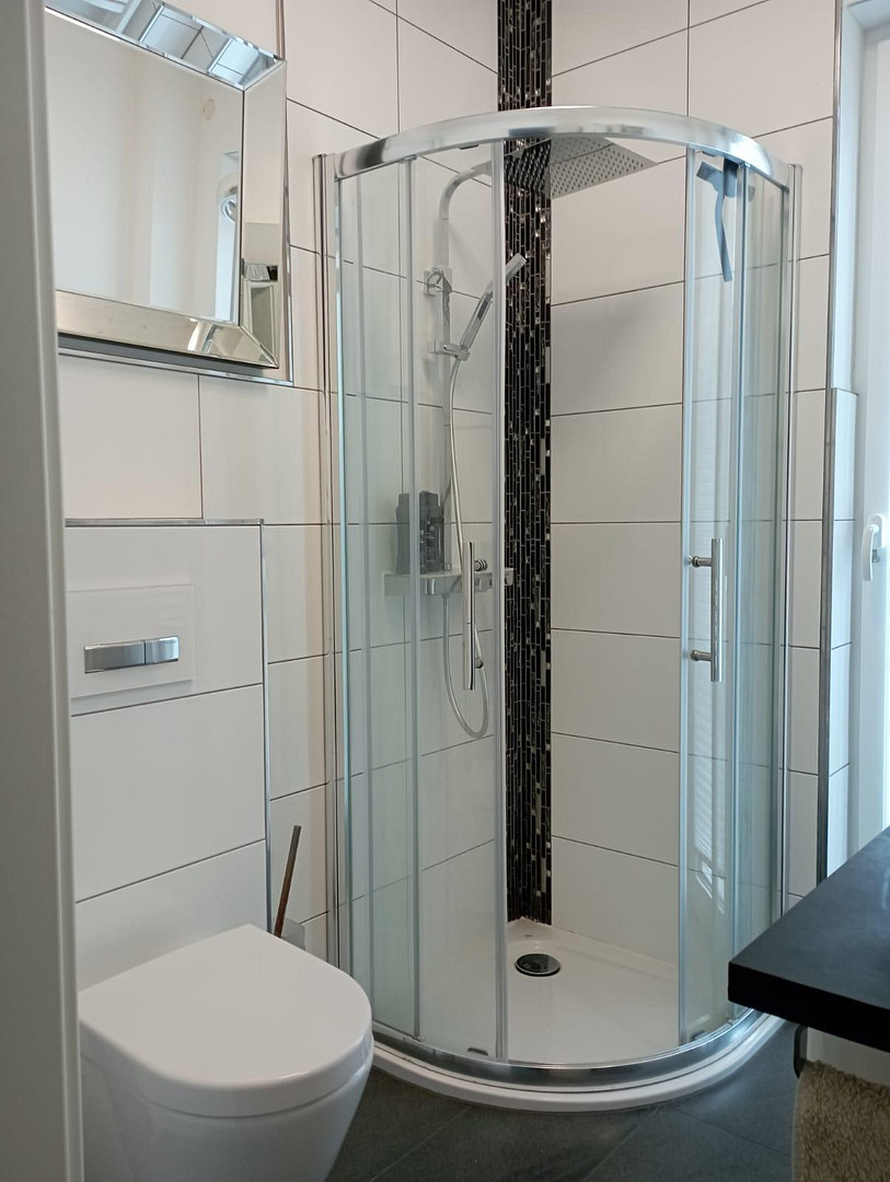 Geräumige, möblierte Doppelhaushälfte mit Garten, Pool und Kamin in ruhiger Lage - HH-Eidelstedt – 22523 Hamburg(Eidelstedt) – Vorschaubild 11