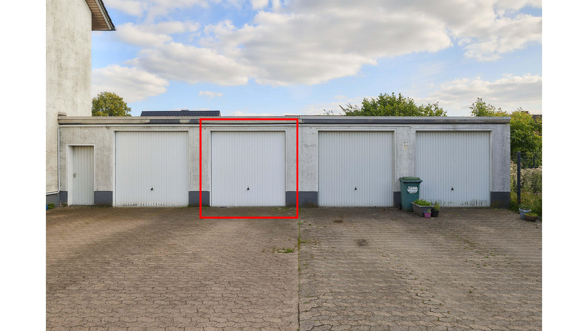 Großzügige 4-Zimmer-DG-Wohnung mit Balkon und Garage – 32278 Kirchlengern – Vorschaubild 2