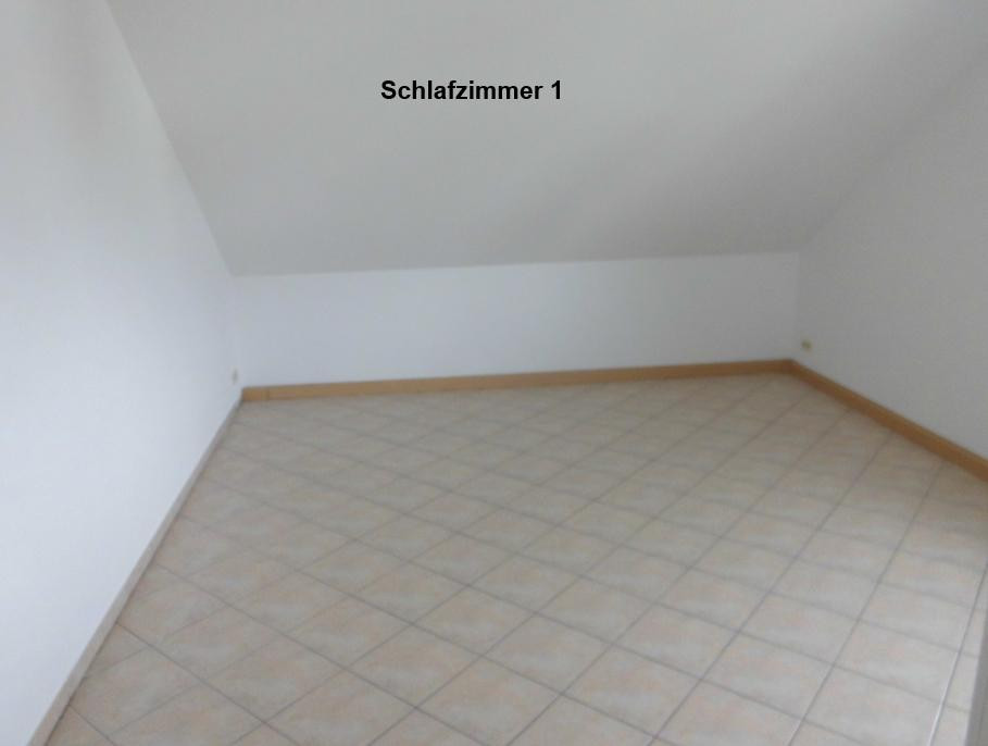 Großzügige 4-Zimmer-DG-Wohnung mit Balkon und Garage – 32278 Kirchlengern – Vorschaubild 9