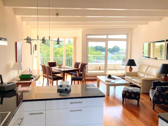 exquisite 4-Zimmer-Wohnung im Hochschulstadtteil – 23562 Lübeck(Strecknitz) – Vorschaubild 2