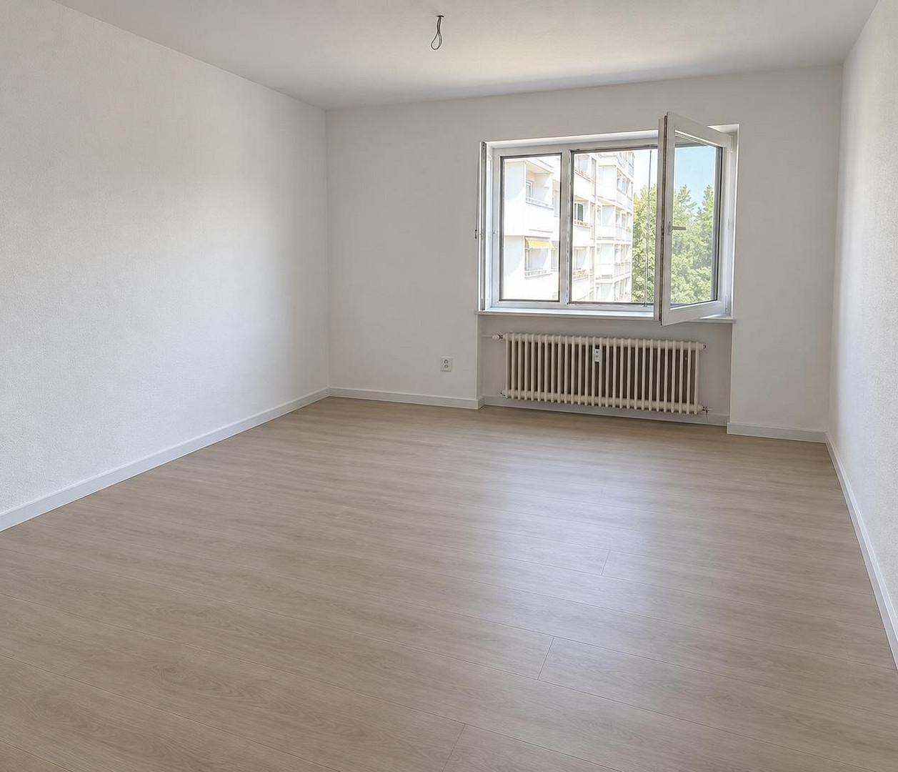 Erstbezug nach Sanierung, moderne 3-Zimmer-Wohnung mit Südloggia und 2 Stellplätzen in Englschalking – 81927 München(Johanneskirchen) – Vorschaubild 3