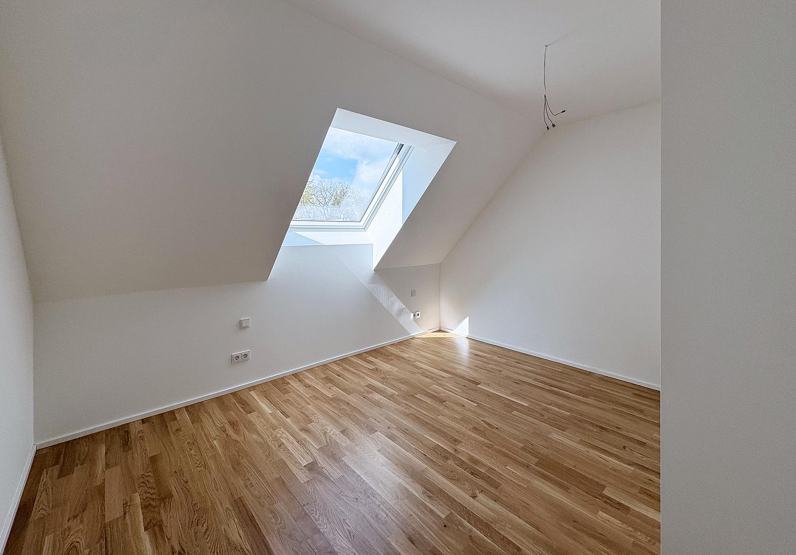 Erstbezug nach Kernsanierung: Gemütliche 3-Zimmer-DG-Wohnung in München-Trudering - WE 7 – 81825 München-Trudering(Trudering) – Vorschaubild 8