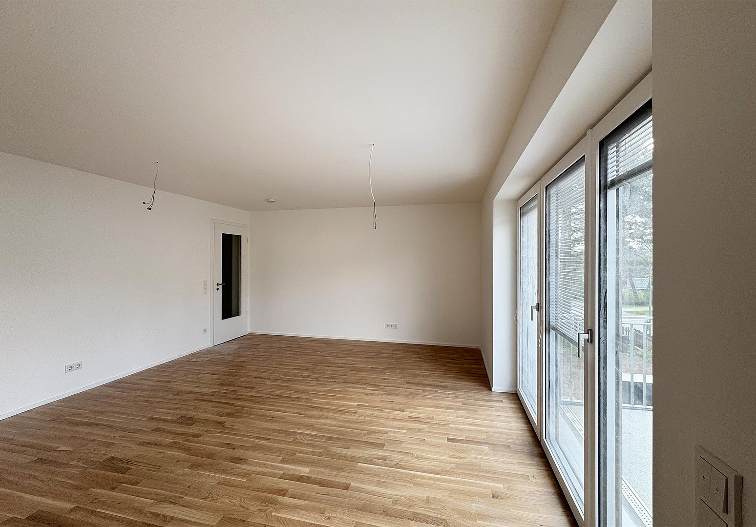 Erstbezug nach Kernsanierung: Großzügige 3-Zimmer-Wohnung mit Balkon in München-Trudering - WE 5 – 81825 München-Trudering(Trudering) – Vorschaubild 4
