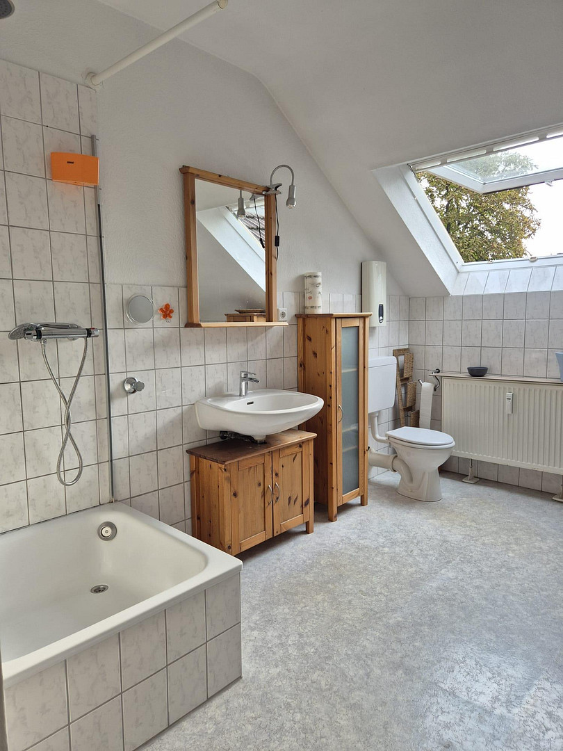 Heute: Im Jugendstil mit hohen Decken leben!!!! Nahe Bilk S und Düsseldorf Arcaden – 40233 Düsseldorf(Bilk) – Vorschaubild 19