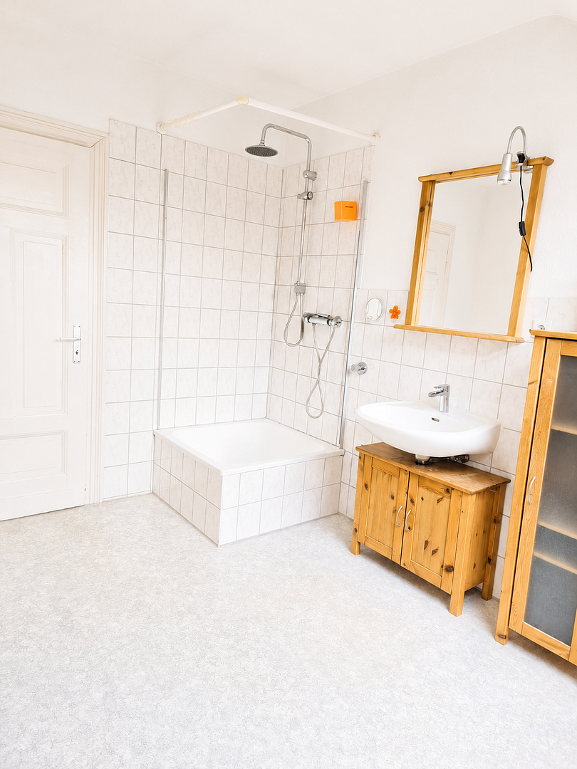Heute: Im Jugendstil mit hohen Decken leben!!!! Nahe Bilk S und Düsseldorf Arcaden – 40233 Düsseldorf(Bilk) – Vorschaubild 14