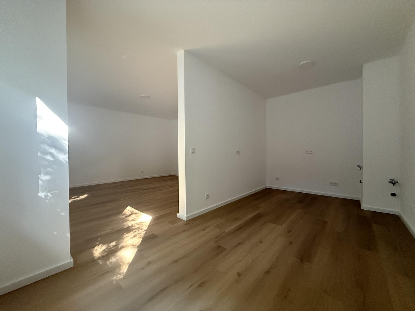 Modern sanierte 2-ZKB-Erdgeschosswohnung mit großer Terrasse am Betzenberg – 67663 Kaiserslautern – Vorschaubild 7