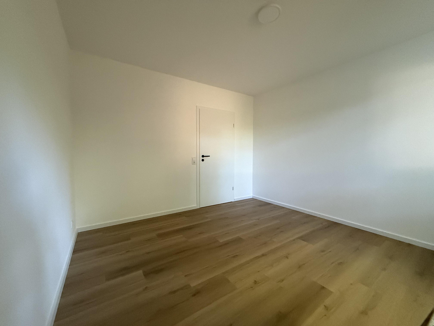 Modern sanierte 2-ZKB-Erdgeschosswohnung mit großer Terrasse am Betzenberg – 67663 Kaiserslautern – Vorschaubild 6
